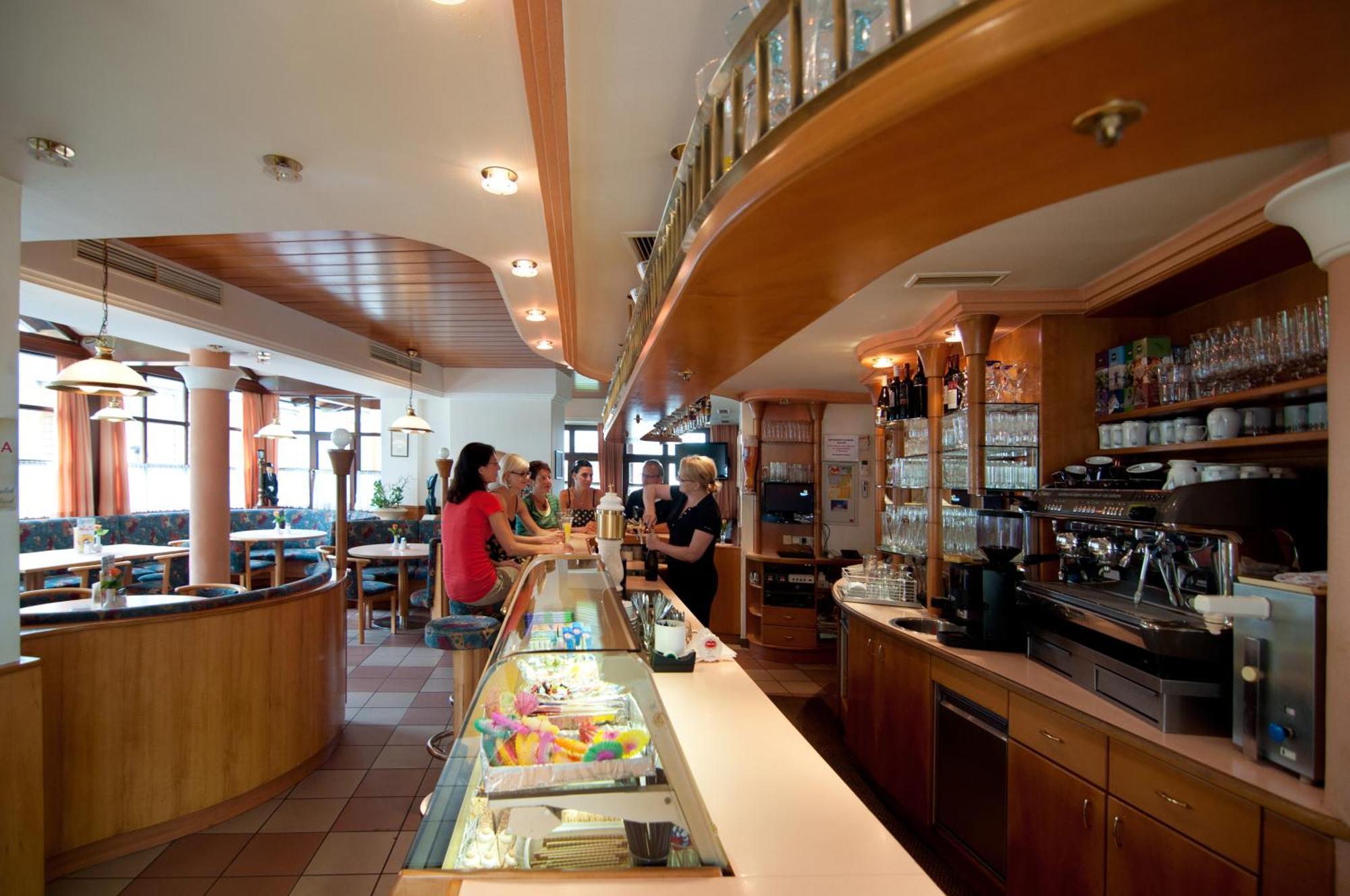 Restaurant - Cafe - Pension Hassler 베르그임드라우탈 외부 사진