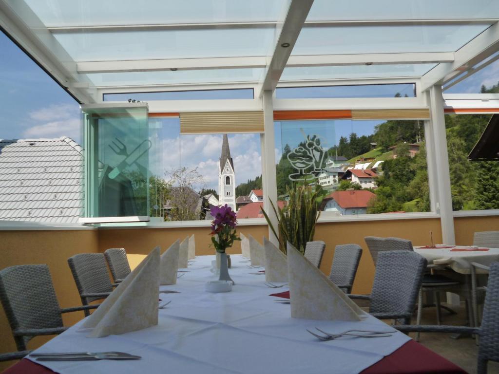 Restaurant - Cafe - Pension Hassler 베르그임드라우탈 외부 사진